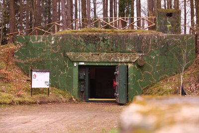 Muzeum Zimnej Wojny w Podborsku – dawny magazyn sowieckiej broni atomowej