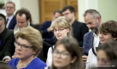 Dyskusja tematyczna towarzysząca wystawie "Dla Ciebie Polsko. W stulecie czynu legionowego" w Sejmie – 8 listopada 2017. Fot. Marcin Jurkiewicz /IPN