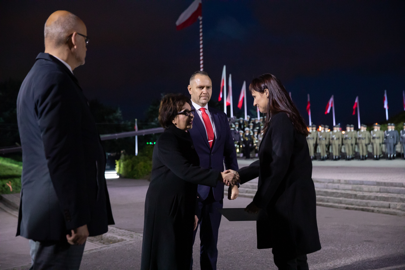 Wręczenie noty identyfikacyjnej rodzinie st. leg. Ignacego Zatorskiego. Fot. Mikołaj Bujak (IPN) Wręczenie noty identyfikacyjnej rodzinie st. leg. Ignacego Zatorskiego. Fot. Mikołaj Bujak (IPN)