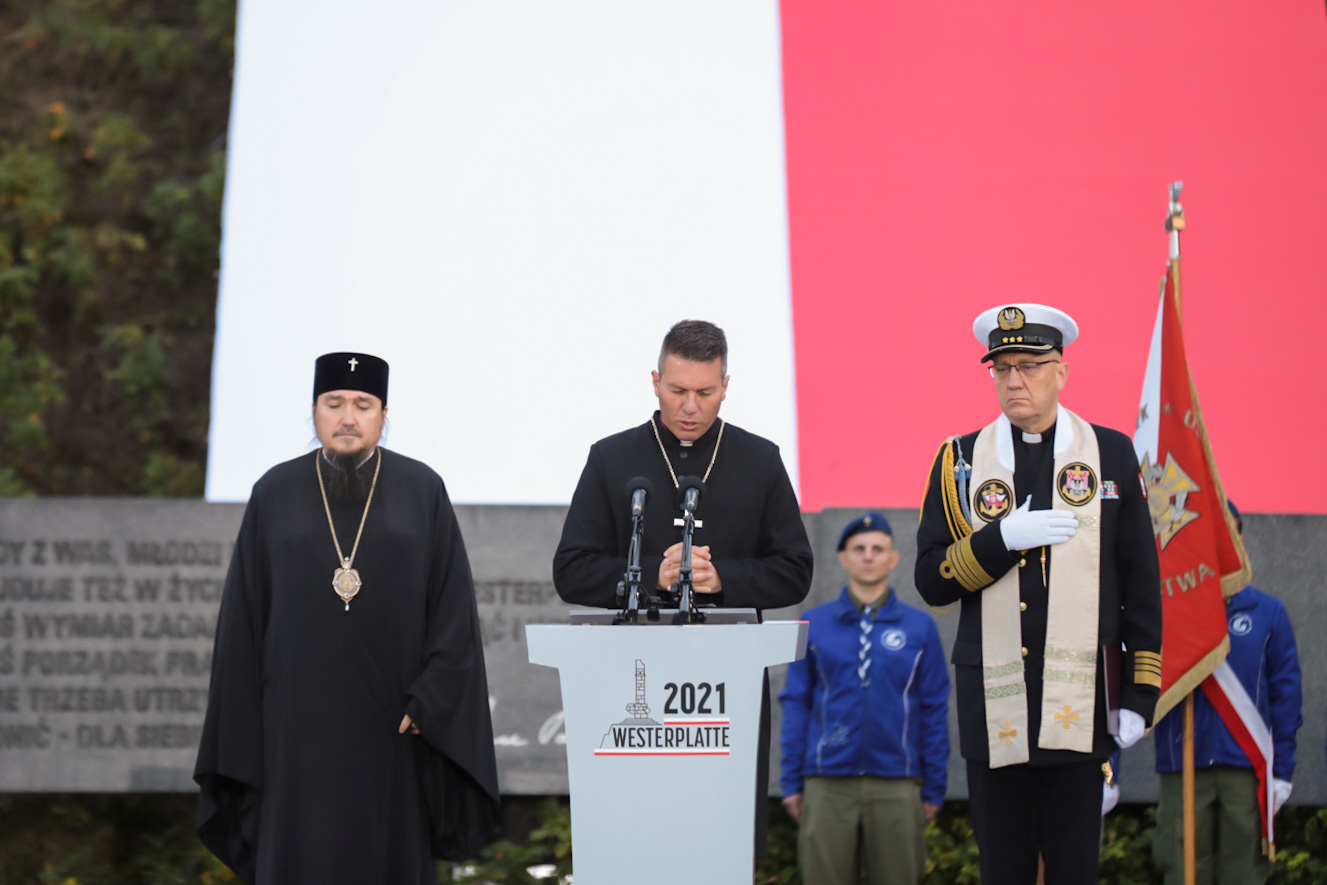 Uroczystości rocznicowe pod pomnikiem Obrońców Wybrzeża na Westerplatte – Gdańsk, 1 września 2021. Fot. Mikołaj Bujak (IPN) Uroczystości rocznicowe pod pomnikiem Obrońców Wybrzeża na Westerplatte – Gdańsk, 1 września 2021. Fot. Mikołaj Bujak (IPN)