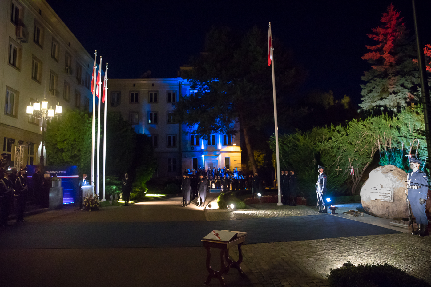 Uroczystości w KGP w 21. rocznicę otwarcia Polskiego Cmentarza Wojennego w Miednoje – 2 września 2021. Fot. Sławek Kasper (IPN) Uroczystości w KGP w 21. rocznicę otwarcia Polskiego Cmentarza Wojennego w Miednoje – 2 września 2021. Fot. Sławek Kasper (IPN)