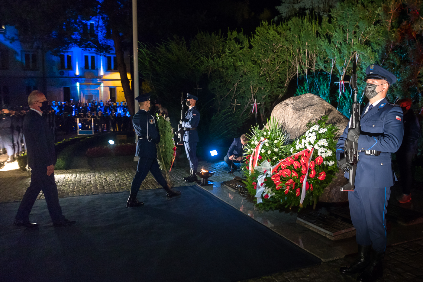 Uroczystości w KGP w 21. rocznicę otwarcia Polskiego Cmentarza Wojennego w Miednoje – 2 września 2021. Fot. Sławek Kasper (IPN) Uroczystości w KGP w 21. rocznicę otwarcia Polskiego Cmentarza Wojennego w Miednoje – 2 września 2021. Fot. Sławek Kasper (IPN)