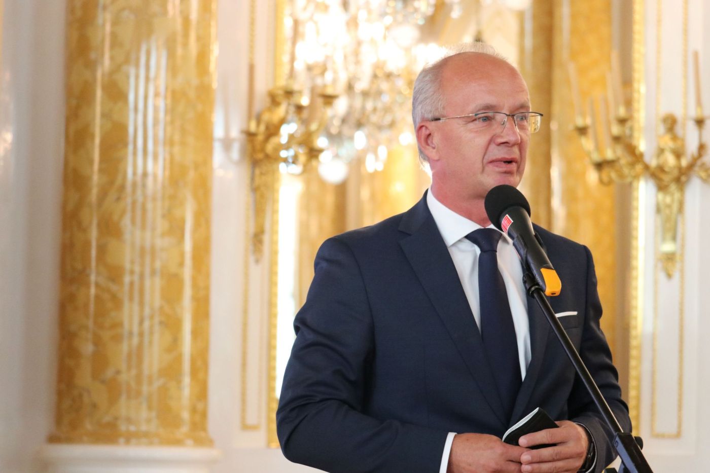 Dr hab. Krzysztof Szwagrzyk, wiceprezes IPN, podczas finału III i IV edycji projektu „Łączka i inne miejsca poszukiwań” – Warszawa, 8 września 2021. Fot. Aleksandra Wierzchowska (IPN) Dr hab. Krzysztof Szwagrzyk, wiceprezes IPN, podczas finału III i IV edycji projektu „Łączka i inne miejsca poszukiwań” – Warszawa, 8 września 2021. Fot. Aleksandra Wierzchowska (IPN)