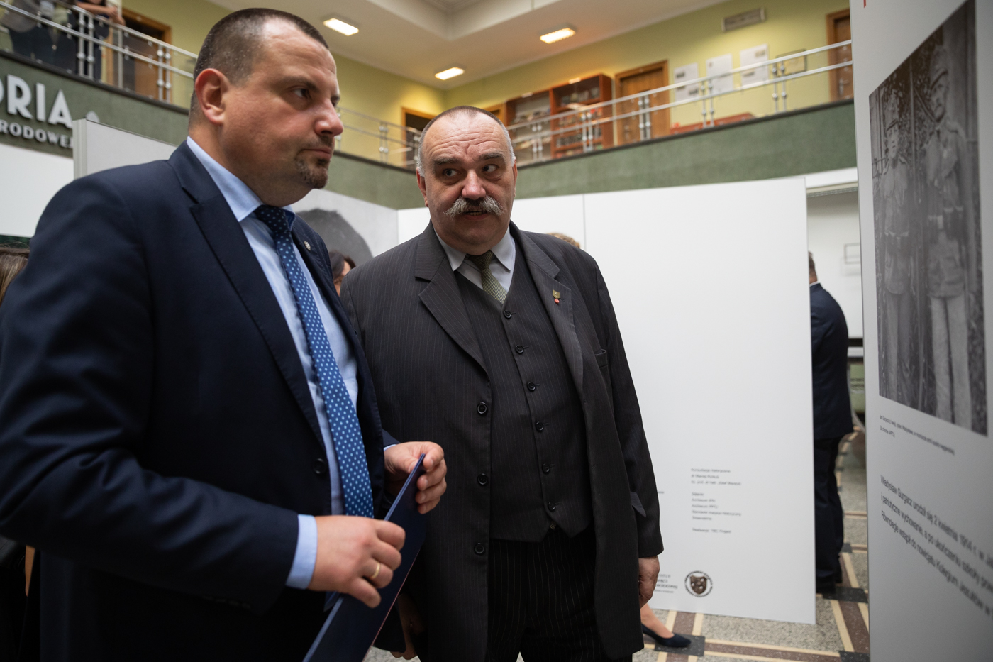 Otwarcie wystawy „Ks. Władysław Gurgacz. Kapelan Polski Podziemnej” – Kraków, 14 września 2021. Fot. Mikołaj Bujak (IPN) Otwarcie wystawy „Ks. Władysław Gurgacz. Kapelan Polski Podziemnej” – Kraków, 14 września 2021. Fot. Mikołaj Bujak (IPN)