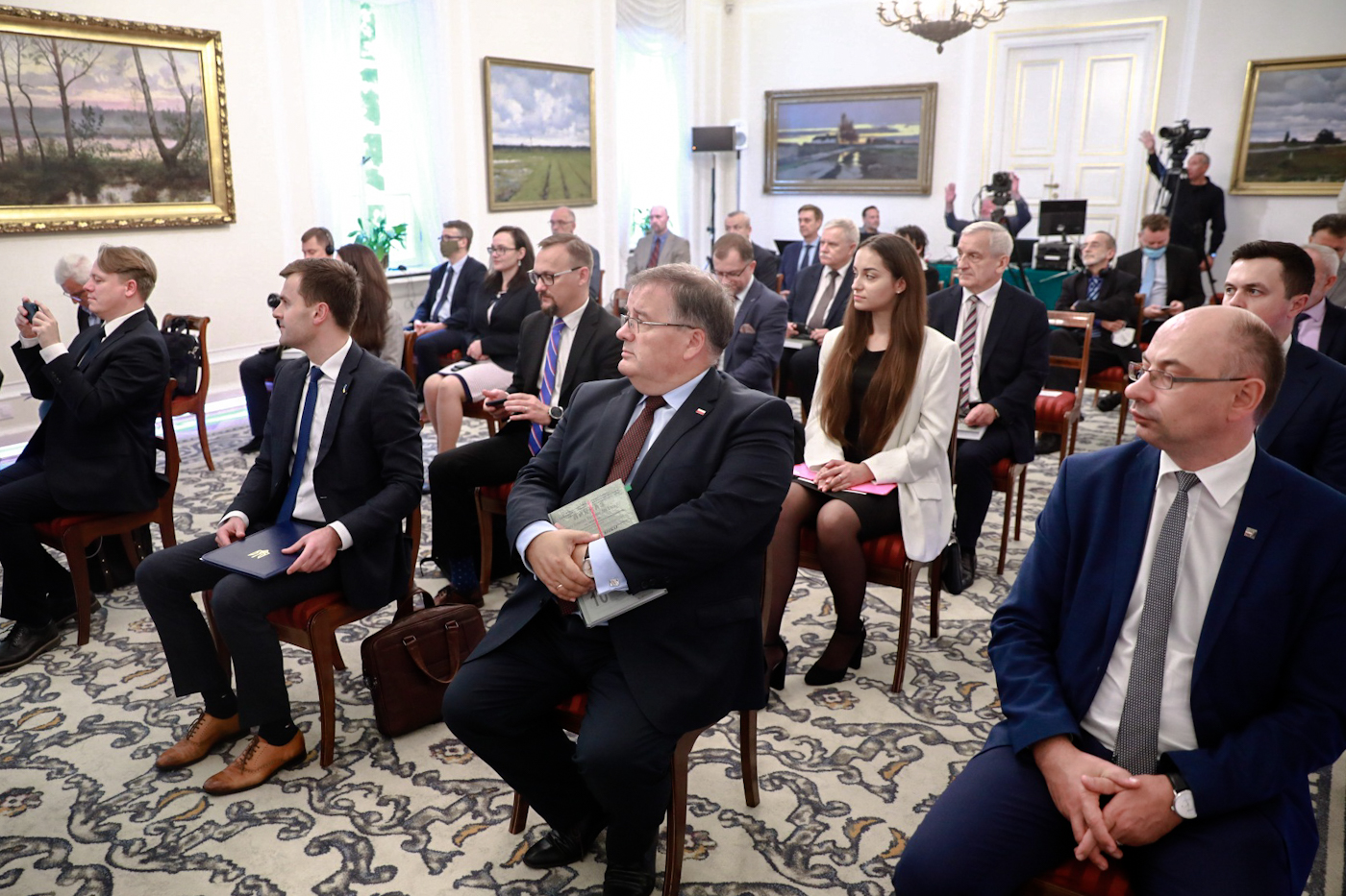 Dyskusja „Polska i Ukraina w latach 30. i 40. XX wieku – 25 lat współpracy archiwalno-historycznej” – Warszawa, 14 września 2021. Fot. Sławek Kasper (IPN) Dyskusja „Polska i Ukraina w latach 30. i 40. XX wieku – 25 lat współpracy archiwalno-historycznej” – Warszawa, 14 września 2021. Fot. Sławek Kasper (IPN)