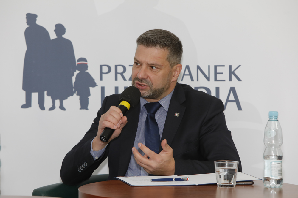 Dr hab. Filip Musiał. Dyskusja o Październiku '56 – Warszawa, 20 października 2021. Fot. Piotr Życieński (IPN)dD Dr hab. Filip Musiał. Dyskusja o Październiku '56 – Warszawa, 20 października 2021. Fot. Piotr Życieński (IPN)dD