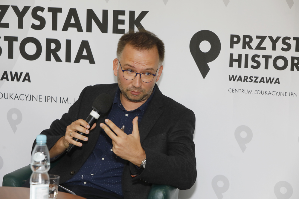 Dr Paweł Sasanka. Dyskusja o Październiku '56 – Warszawa, 20 października 2021. Fot. Piotr Życieński (IPN)dD Dr Paweł Sasanka. Dyskusja o Październiku '56 – Warszawa, 20 października 2021. Fot. Piotr Życieński (IPN)dD