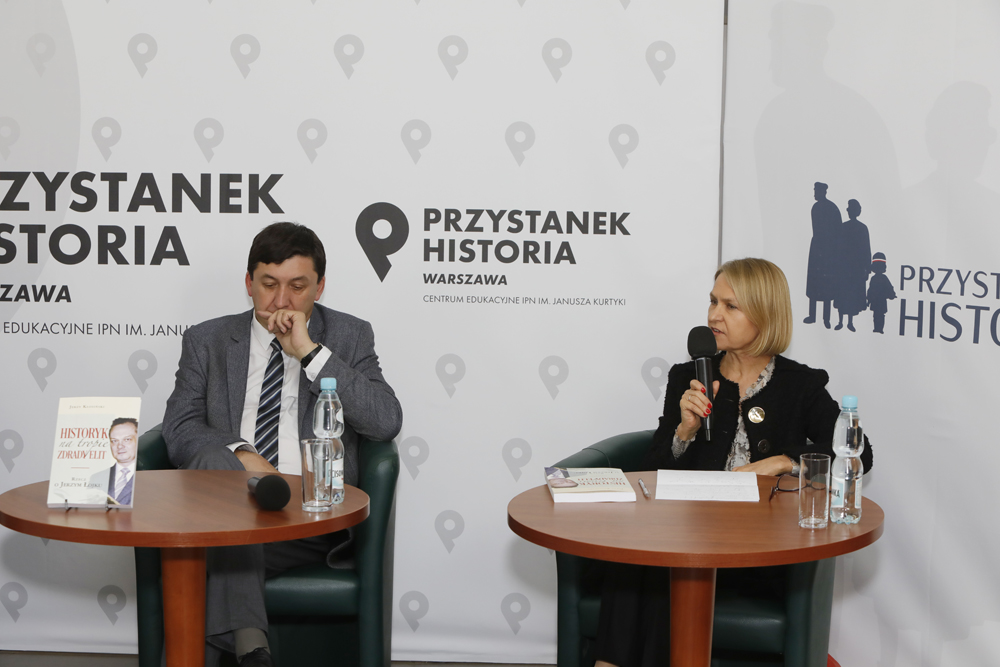 Dyskusja „Na tropie zdrady elit – spojrzenie Jerzego Łojka” – Warszawa, 20 października 2021. Fot. Piotr Życieński (IPN) Dyskusja „Na tropie zdrady elit – spojrzenie Jerzego Łojka” – Warszawa, 20 października 2021. Fot. Piotr Życieński (IPN)