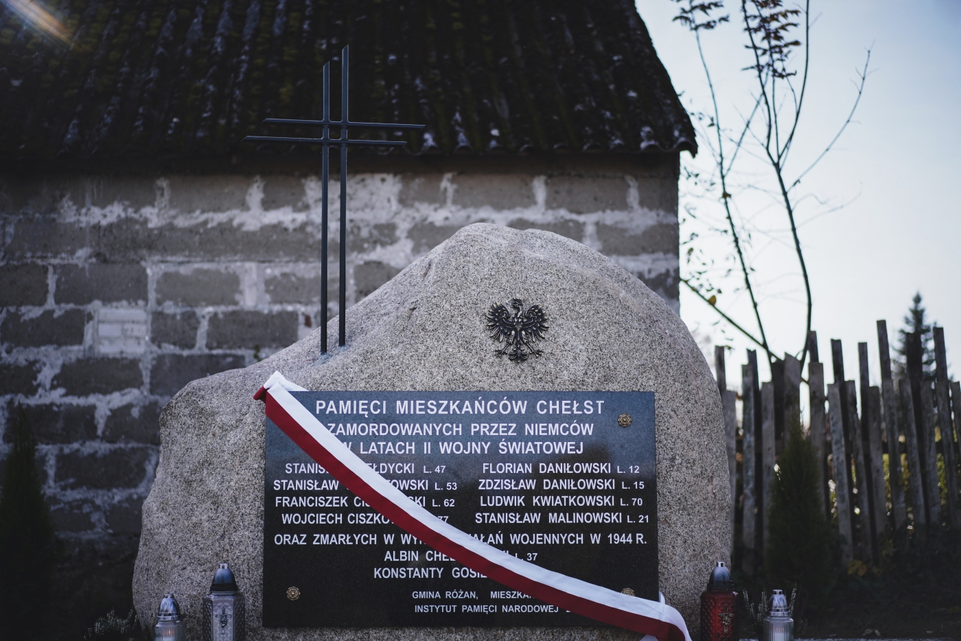 Odsłonięcie pomnika upamiętniającego Ofiary II wojny światowej – fot. MN/BUWiM Odsłonięcie pomnika upamiętniającego Ofiary II wojny światowej – fot. MN/BUWiM