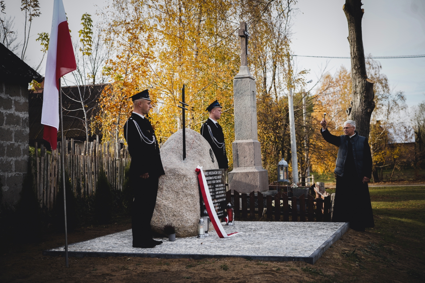 Odsłonięcie pomnika upamiętniającego Ofiary II wojny światowej – fot. MN/BUWiM Odsłonięcie pomnika upamiętniającego Ofiary II wojny światowej – fot. MN/BUWiM
