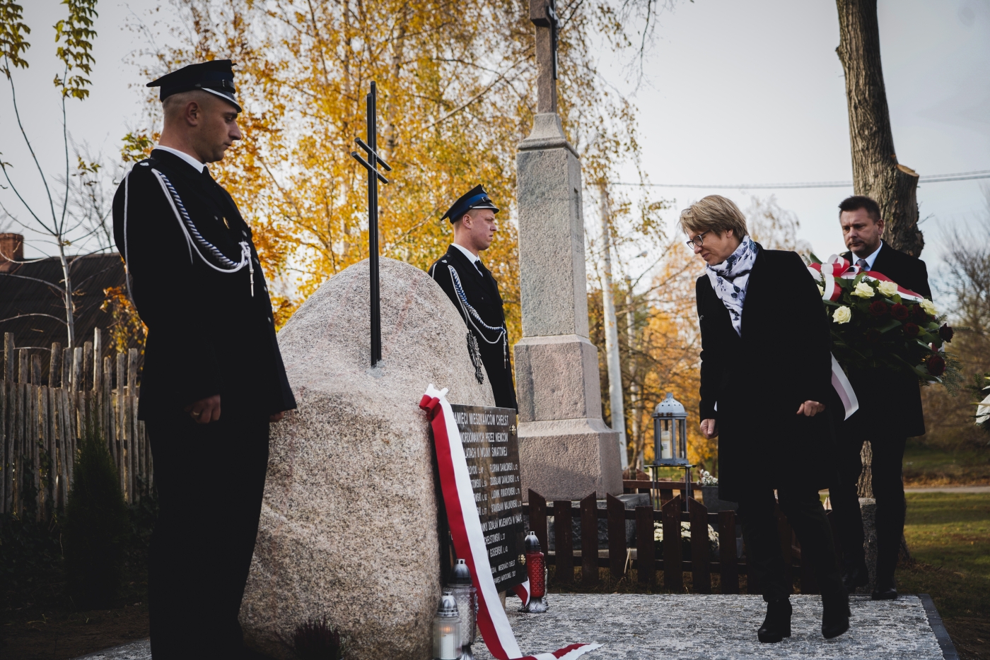 Odsłonięcie pomnika upamiętniającego Ofiary II wojny światowej – fot. MN/BUWiM Odsłonięcie pomnika upamiętniającego Ofiary II wojny światowej – fot. MN/BUWiM