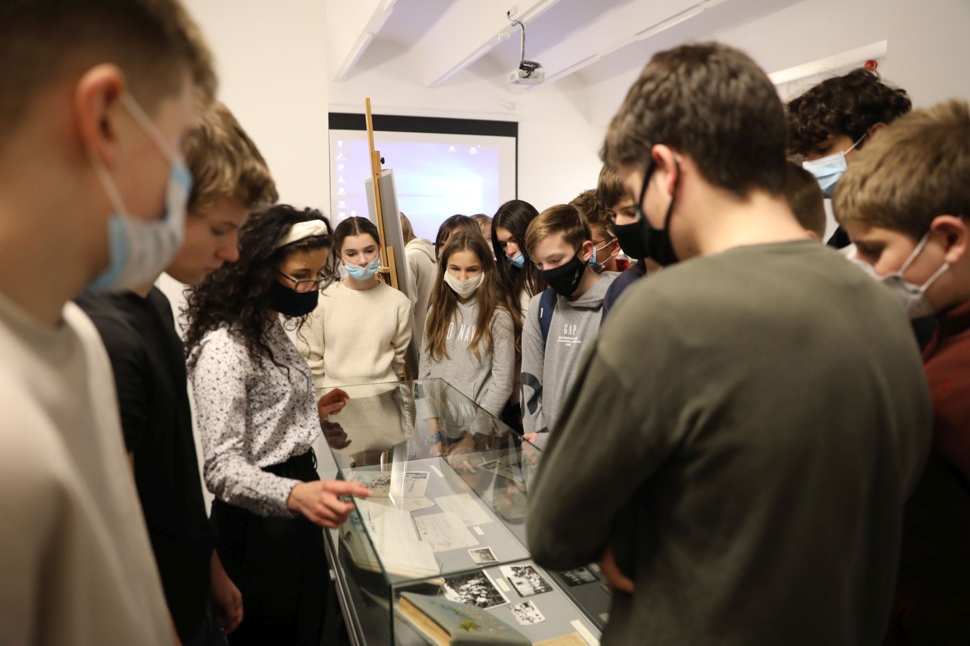 „Niepodlegli na obczyźnie” – dni otwarte dla szkół w Archiwum IPN przy ul. Kłobuckiej 21 w Warszawie – 25–26 października 2021. Fot. Karol Starowicz „Niepodlegli na obczyźnie” – dni otwarte dla szkół w Archiwum IPN przy ul. Kłobuckiej 21 w Warszawie – 25–26 października 2021. Fot. Karol Starowicz