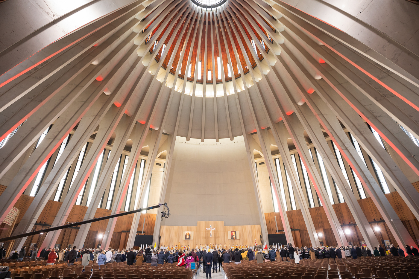 Msza święta za Ojczyznę w Świątyni Opatrzności Bożej w Warszawie – 11 listopada 2021. Fot. Mikołaj Bujak (IPN) Msza święta za Ojczyznę w Świątyni Opatrzności Bożej w Warszawie – 11 listopada 2021. Fot. Mikołaj Bujak (IPN)