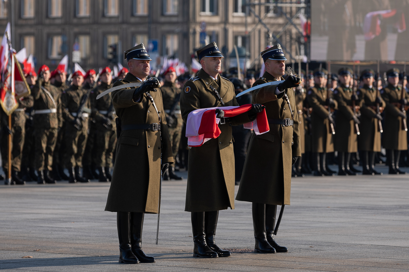 Obchody Narodowego Święta Niepodległości na placu Marszałka Piłsudskiego w Warszawie – 11 listopada 2021. Fot. Mikołaj Bujak (IPN) Obchody Narodowego Święta Niepodległości na placu Marszałka Piłsudskiego w Warszawie – 11 listopada 2021. Fot. Mikołaj Bujak (IPN)