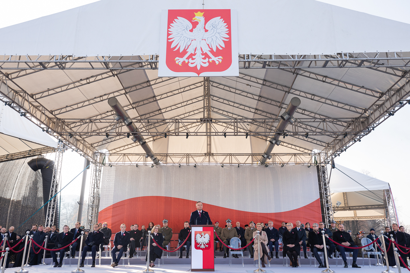 Obchody Narodowego Święta Niepodległości na placu Marszałka Piłsudskiego w Warszawie – 11 listopada 2021. Fot. Mikołaj Bujak (IPN) Obchody Narodowego Święta Niepodległości na placu Marszałka Piłsudskiego w Warszawie – 11 listopada 2021. Fot. Mikołaj Bujak (IPN)