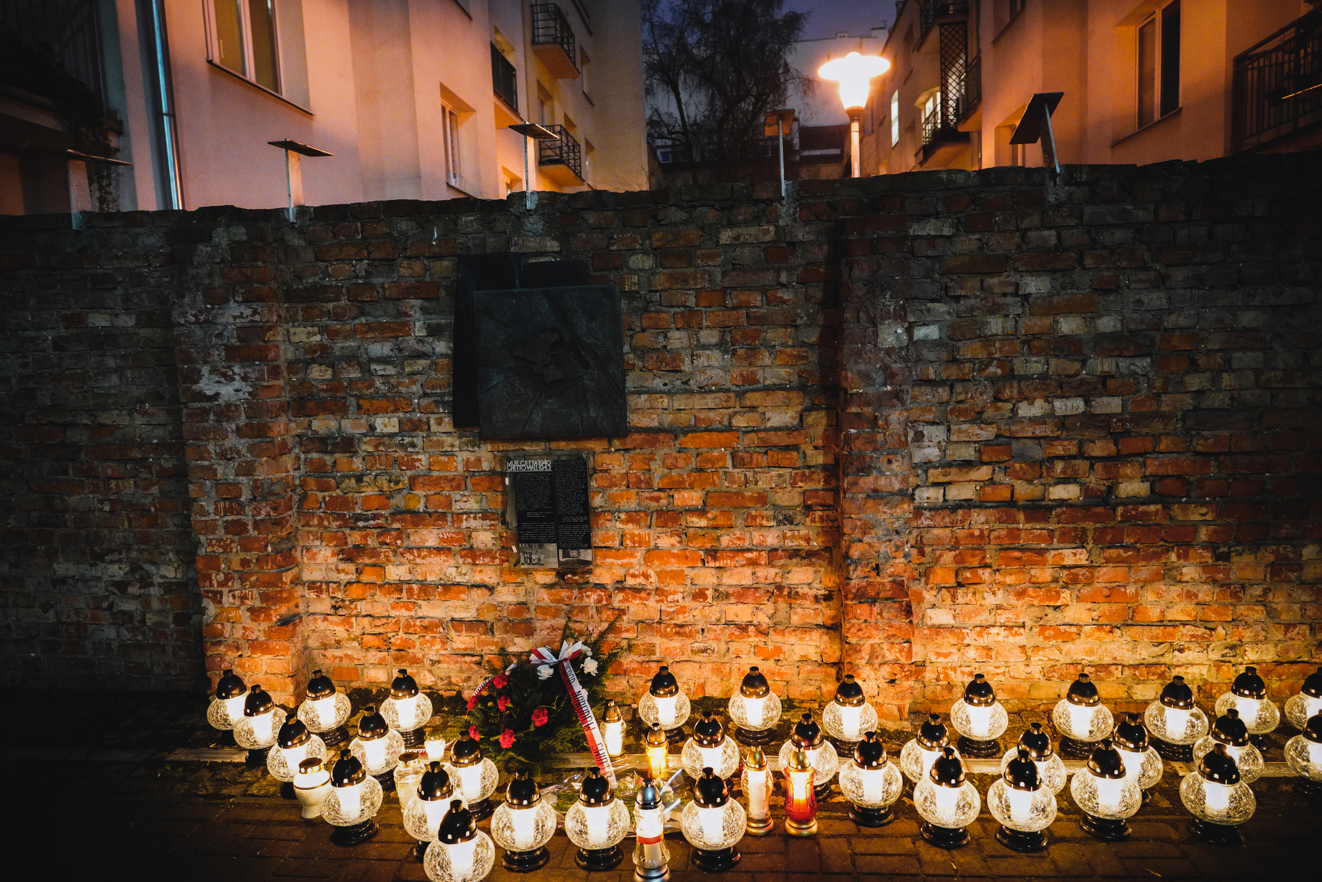 81. rocznica zamknięcia granic getta warszawskiego. Fot. MN/BUWiM 81. rocznica zamknięcia granic getta warszawskiego. Fot. MN/BUWiM