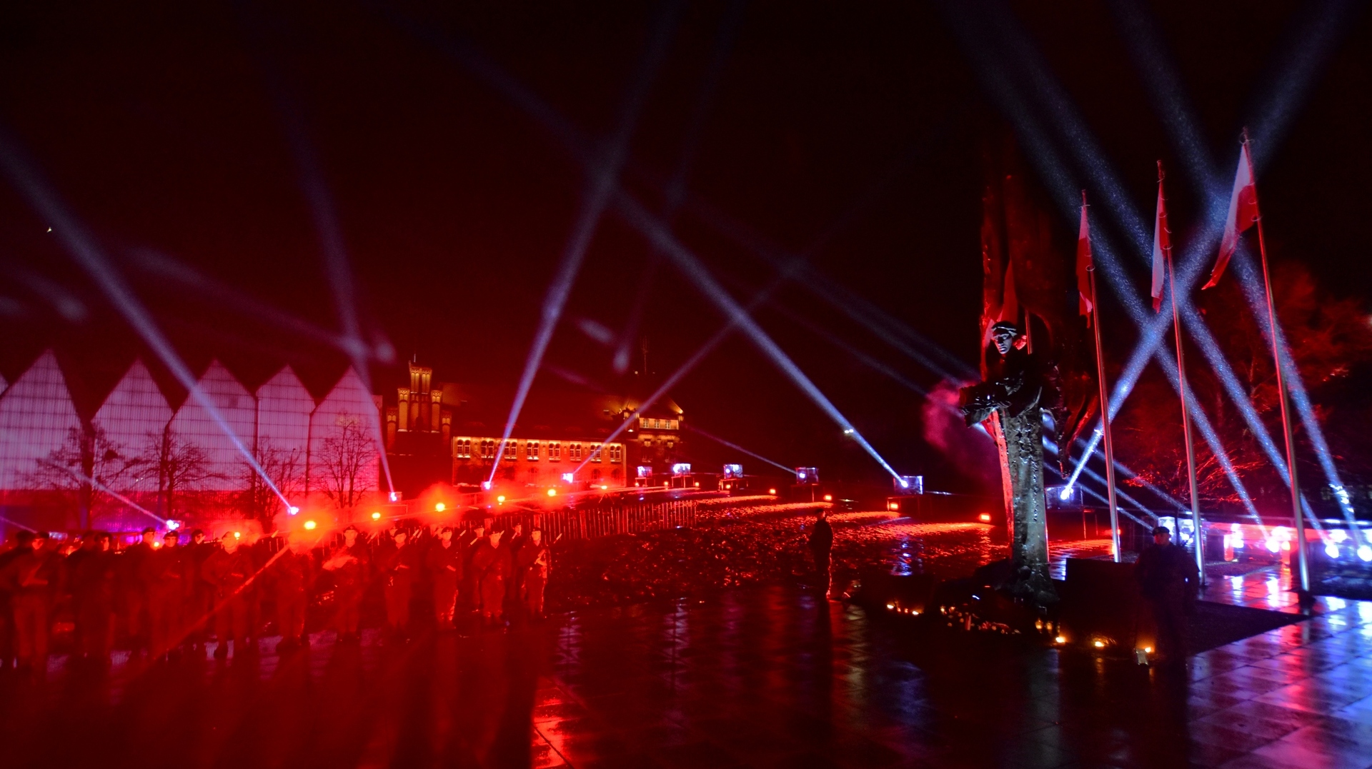 Uroczystość "W Hołdzie Ofiarom Stanu Wojennego" 13.12. godz. 17:00 Uroczystość "W Hołdzie Ofiarom Stanu Wojennego" 13.12. godz. 17:00