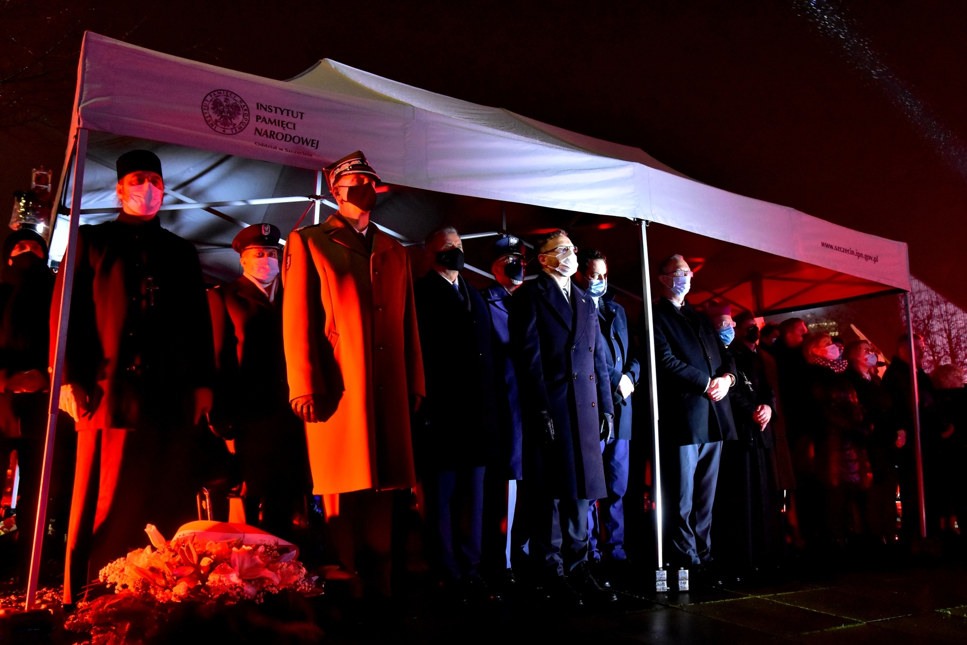 Uroczystość "W Hołdzie Ofiarom Stanu Wojennego" 13.12. godz. 17:00 Uroczystość "W Hołdzie Ofiarom Stanu Wojennego" 13.12. godz. 17:00