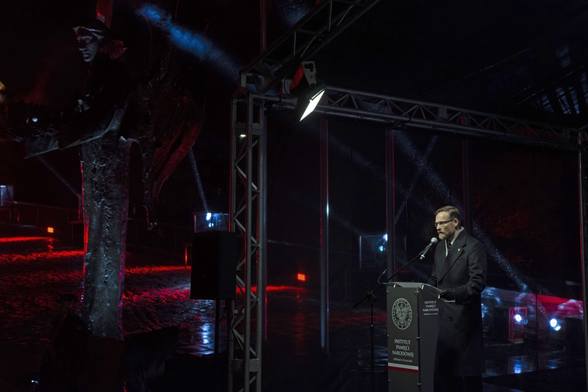 Uroczystość "W Hołdzie Ofiarom Stanu Wojennego" 13.12. godz. 17:00 Uroczystość "W Hołdzie Ofiarom Stanu Wojennego" 13.12. godz. 17:00