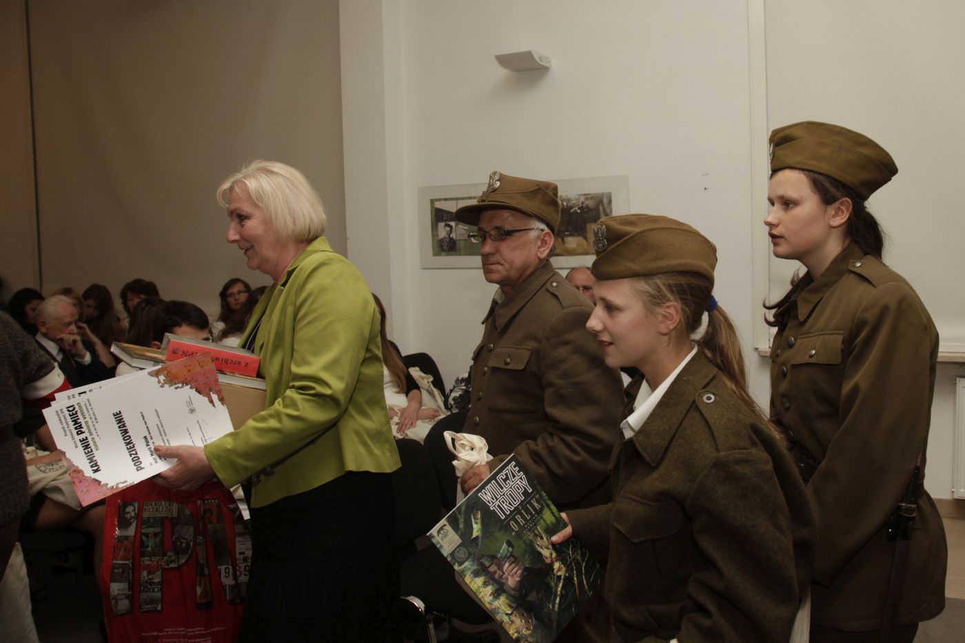 Projekt edukacyjny „Kamienie Pamięci” 2012. Fot. Piotr Życieński (IPN) Projekt edukacyjny „Kamienie Pamięci” 2012. Fot. Piotr Życieński (IPN)