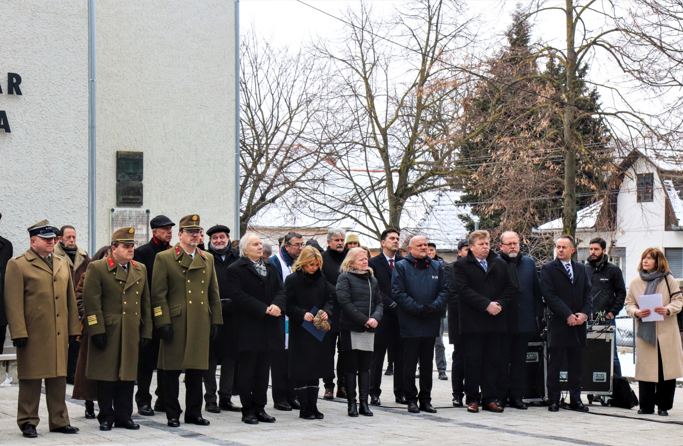 Uroczystość odsłonięcia pomnika rotmistrza Witolda Pileckiego w Balatonboglár Uroczystość odsłonięcia pomnika rotmistrza Witolda Pileckiego w Balatonboglár