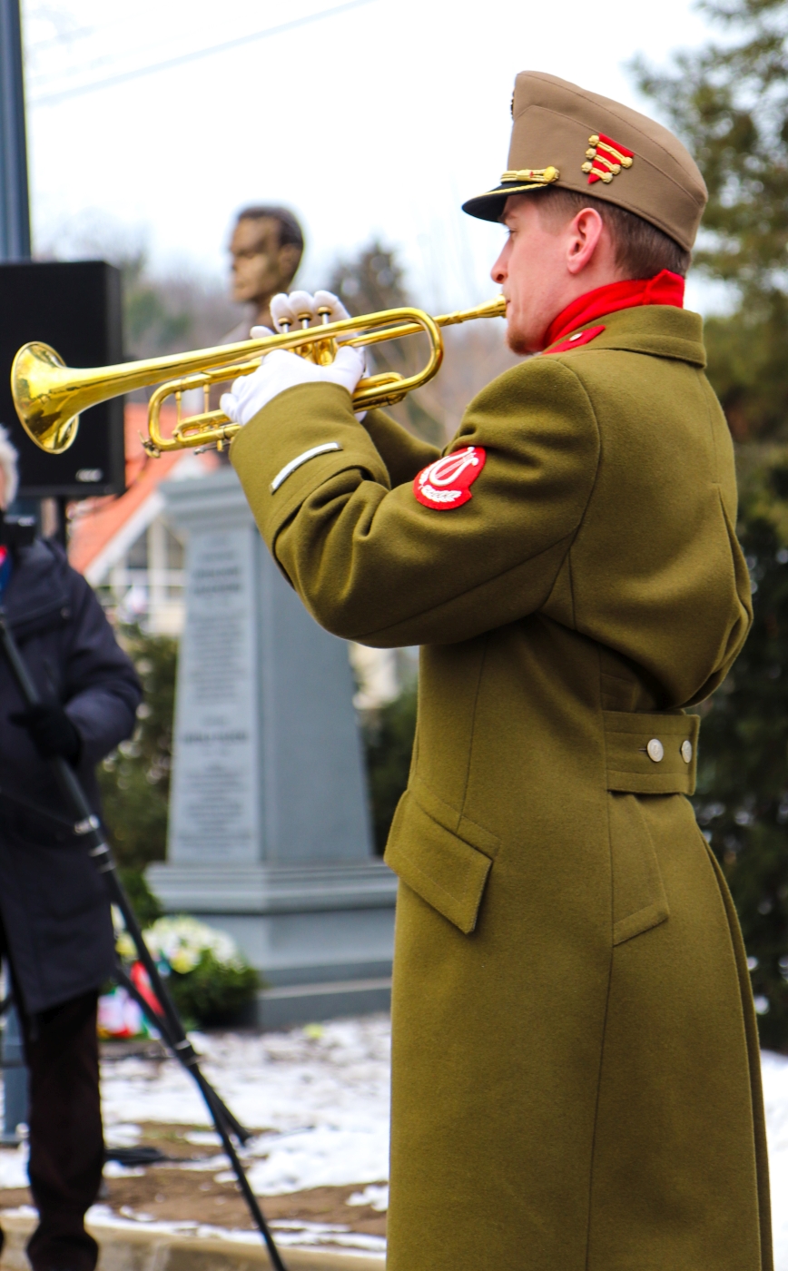 Uroczystość odsłonięcia pomnika rotmistrza Witolda Pileckiego w Balatonboglár Uroczystość odsłonięcia pomnika rotmistrza Witolda Pileckiego w Balatonboglár
