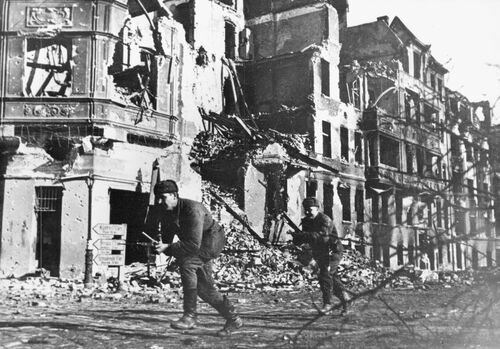 Wkroczenie wojsk sowieckich do Poznania, luty 1945 r. Fot. AIPN