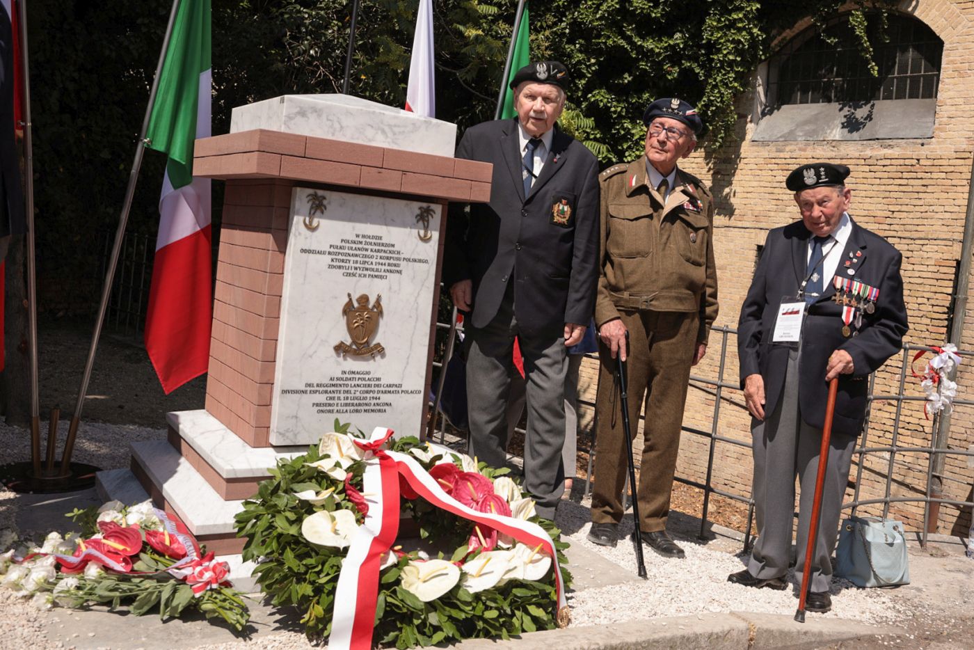 Obchody 78. rocznicy wyzwolenia Ankony przez żołnierzy 2. Korpusu Polskiego – 18 lipca 2022. Fot. Mikołaj Bujak (IPN) Obchody 78. rocznicy wyzwolenia Ankony przez żołnierzy 2. Korpusu Polskiego – 18 lipca 2022. Fot. Mikołaj Bujak (IPN)