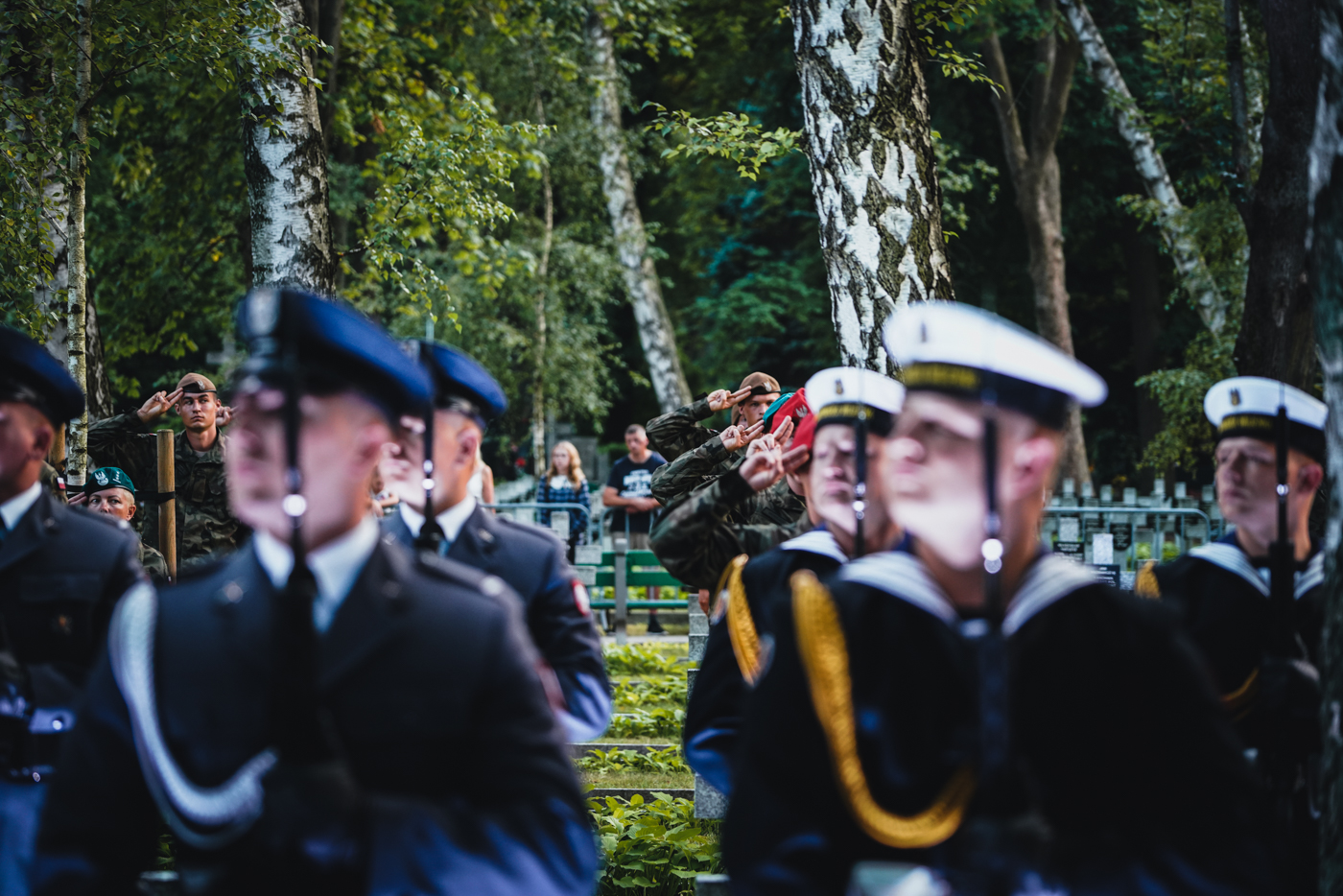 Apel Pamięci przed Pomnikiem Poległych w 1920 r. – fot. MN/BUWiM Apel Pamięci przed Pomnikiem Poległych w 1920 r. – fot. MN/BUWiM