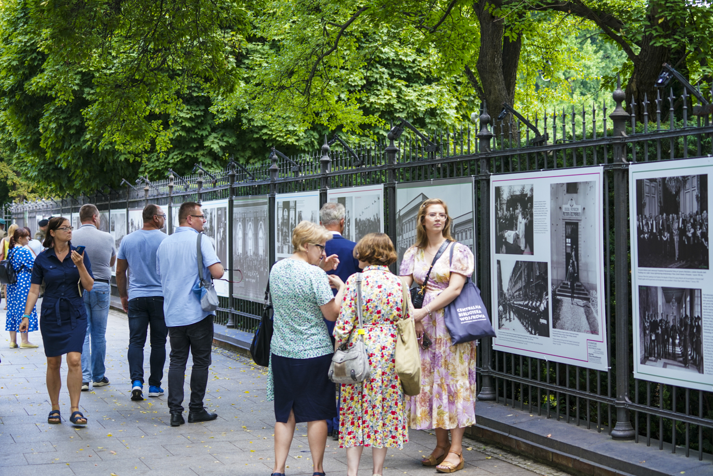 Wystawa "fotografowie Wojska Polskiego II RP – Witold Pikiel i Narcyz Witczak-Witaczyński" – fot. MN/BUWiM Wystawa "fotografowie Wojska Polskiego II RP – Witold Pikiel i Narcyz Witczak-Witaczyński" – fot. MN/BUWiM