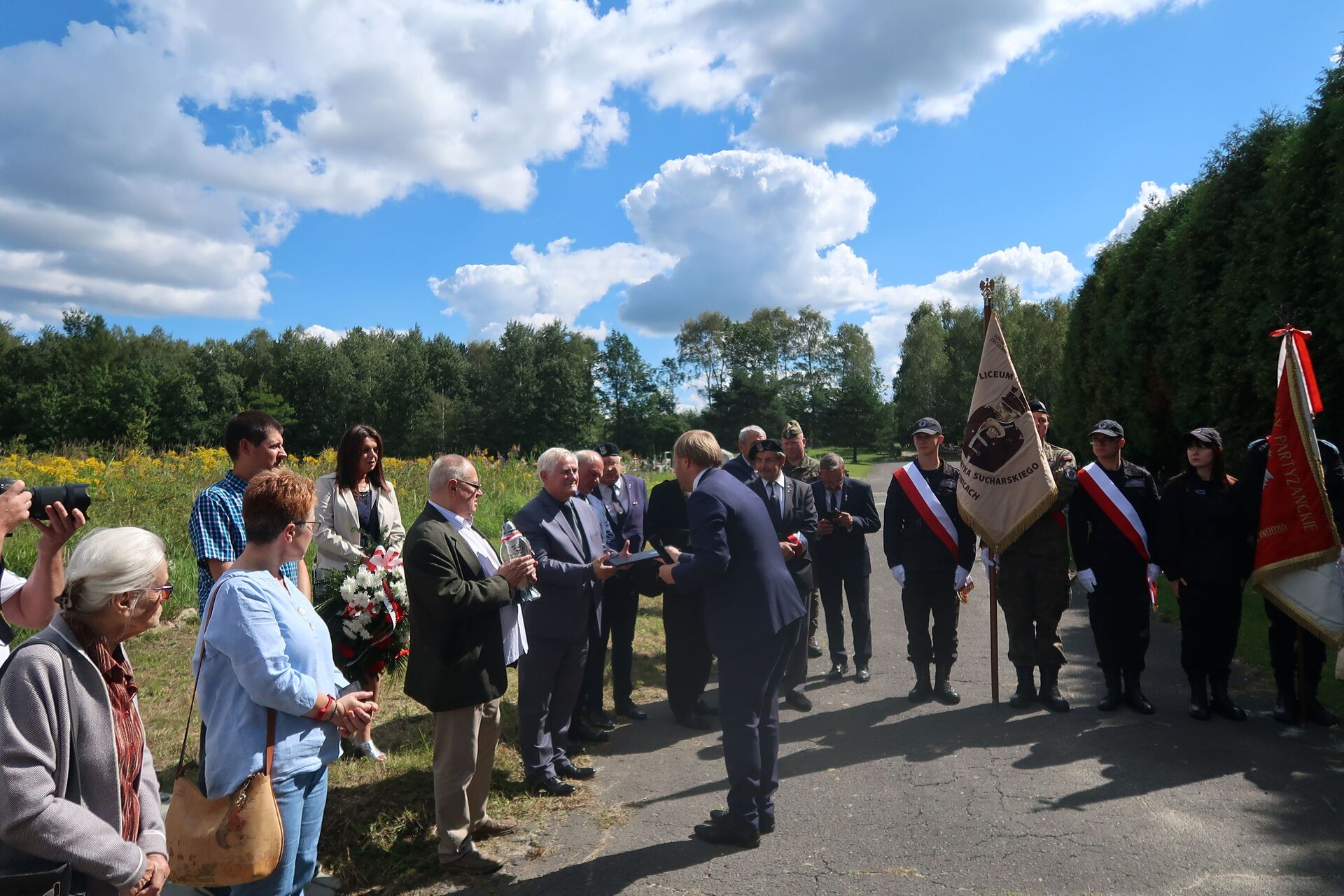 Uroczystość oznaczenia tabliczką „grób weterana walk o wolność i niepodległość Polski” mogiły śp. ppłk. Henryka Czerwińskiego – fot. OBUWiM IPN Katowice Uroczystość oznaczenia tabliczką „grób weterana walk o wolność i niepodległość Polski” mogiły śp. ppłk. Henryka Czerwińskiego – fot. OBUWiM IPN Katowice