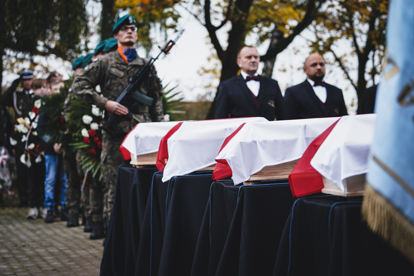 Państwowy pogrzeb żołnierzy Wojska Polskiego – Mełno, fot. MN/BUWiM Państwowy pogrzeb żołnierzy Wojska Polskiego – Mełno, fot. MN/BUWiM