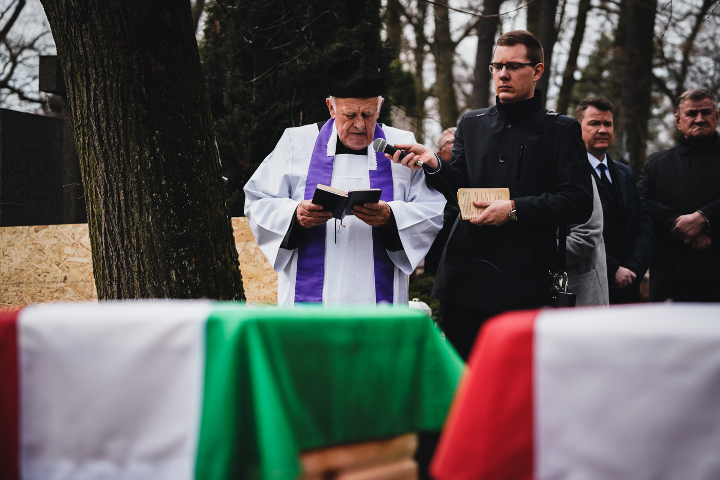 Ceremonia pogrzebowa trzech żołnierzy armii węgierskiej poległych w walkach z Armią Czerwoną – fot. MN/BUWiM Ceremonia pogrzebowa trzech żołnierzy armii węgierskiej poległych w walkach z Armią Czerwoną – fot. MN/BUWiM