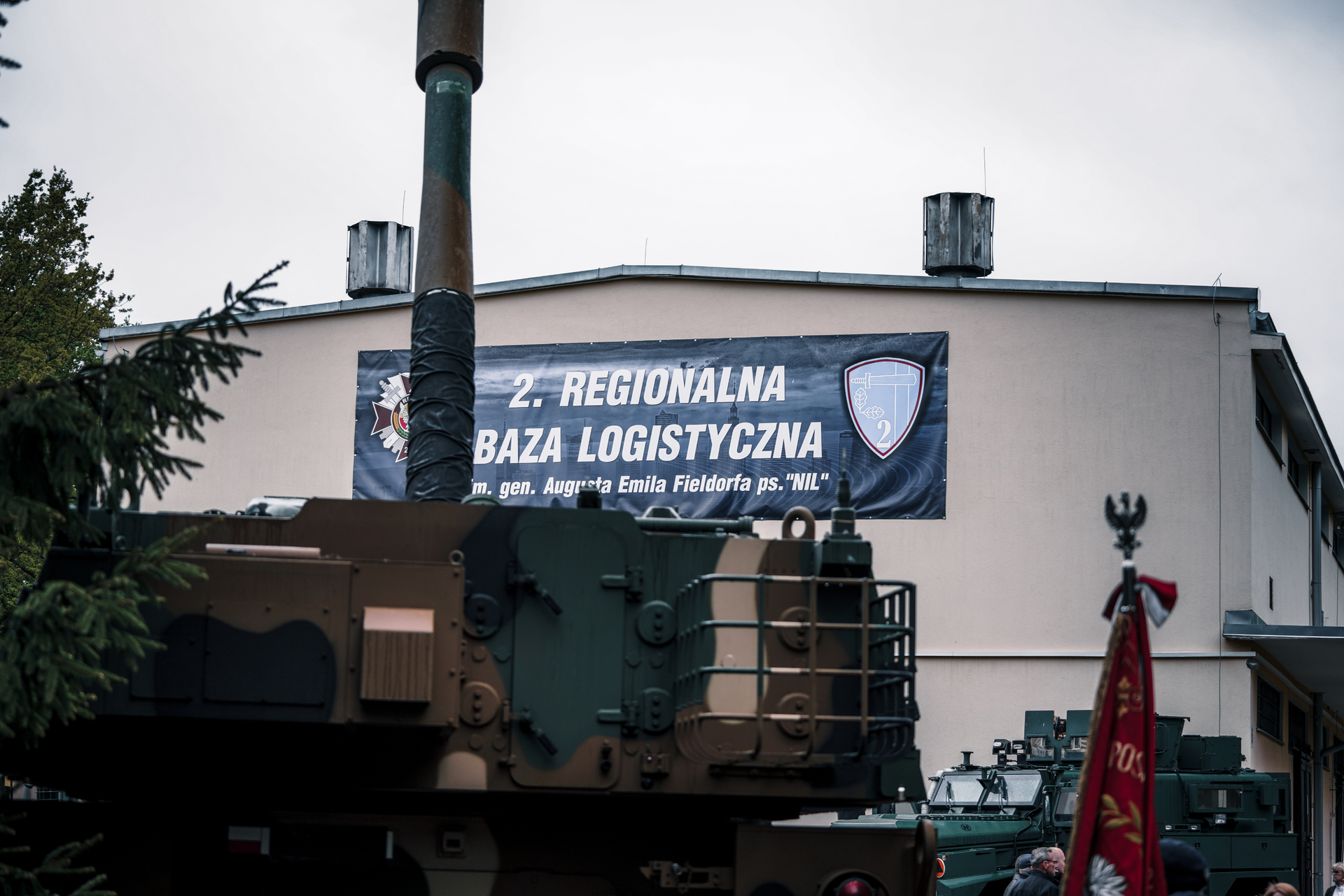 Odsłonięcie pomnika gen. Augusta Emila Fieldorfa ps. „Nil” – fot. Mateusz Niegowski BUWiM IPN Odsłonięcie pomnika gen. Augusta Emila Fieldorfa ps. „Nil” – fot. Mateusz Niegowski BUWiM IPN