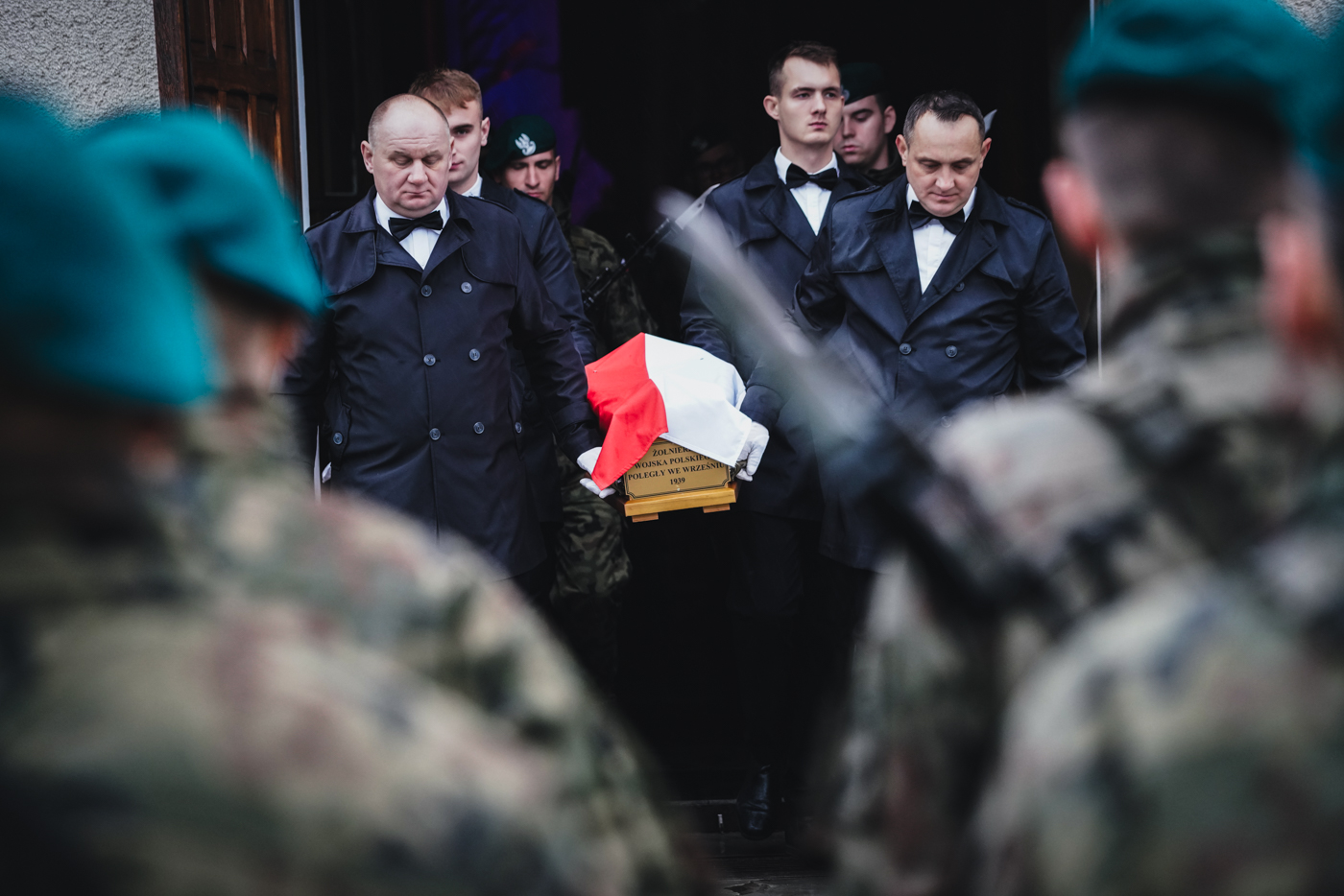 Uroczysty pogrzeb szczątków nieznanych z imienia i nazwiska żołnierzy Wojska Polskiego – fot. MN/BUWiM Uroczysty pogrzeb szczątków nieznanych z imienia i nazwiska żołnierzy Wojska Polskiego – fot. MN/BUWiM