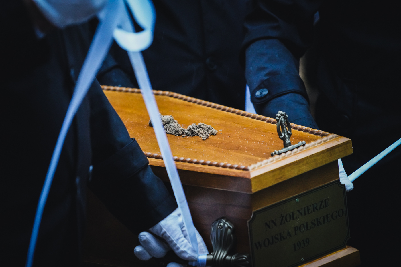 Uroczysty pogrzeb szczątków nieznanych z imienia i nazwiska żołnierzy Wojska Polskiego – fot. MN/BUWiM Uroczysty pogrzeb szczątków nieznanych z imienia i nazwiska żołnierzy Wojska Polskiego – fot. MN/BUWiM