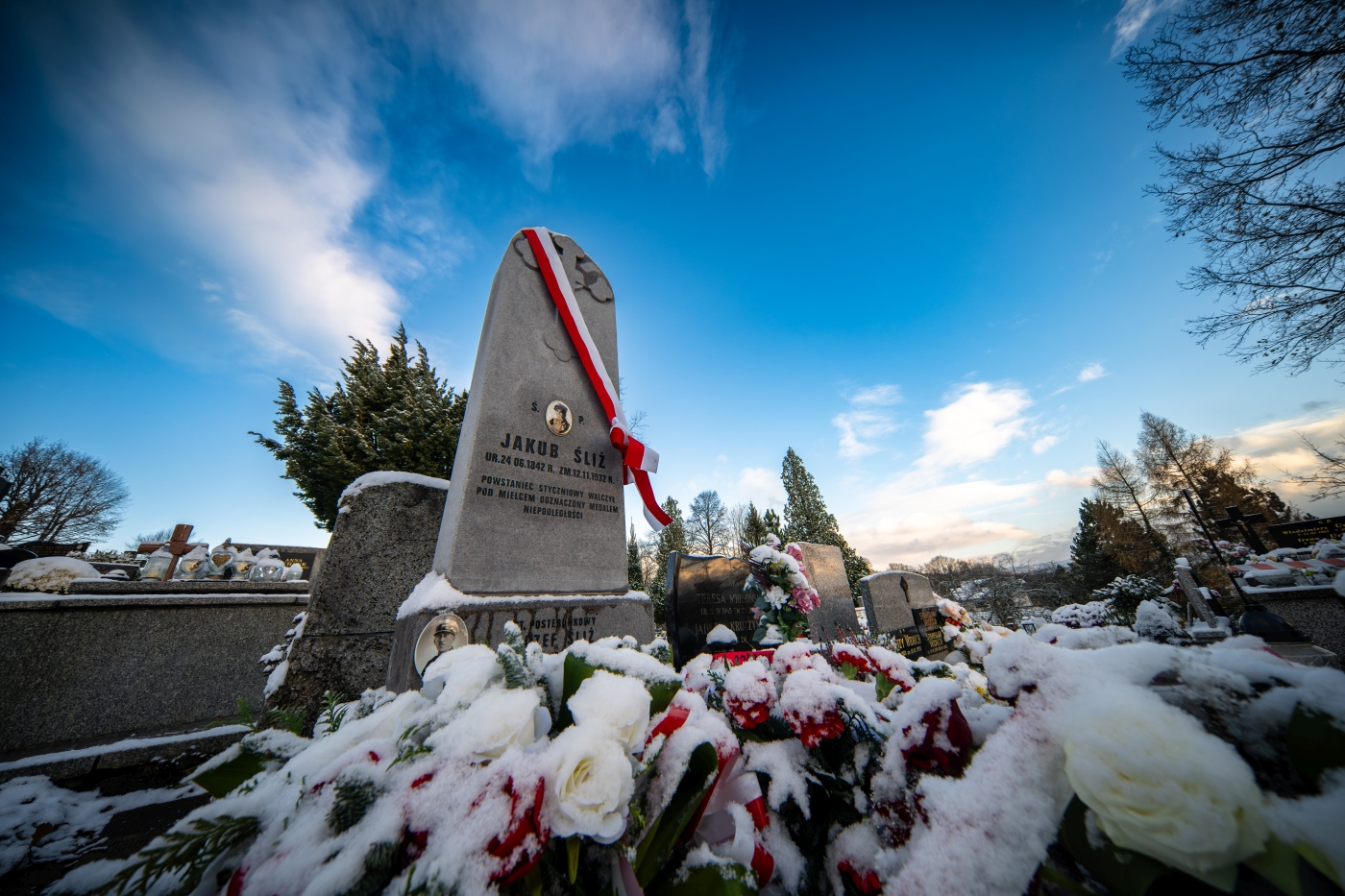 Odsłonięcie grobu powstańca styczniowego ppor. Jakuba Śliża – Żywiec, 25 listopada 2023. Fot.: IPN K. Łojko Odsłonięcie grobu powstańca styczniowego ppor. Jakuba Śliża – Żywiec, 25 listopada 2023. Fot.: IPN K. Łojko