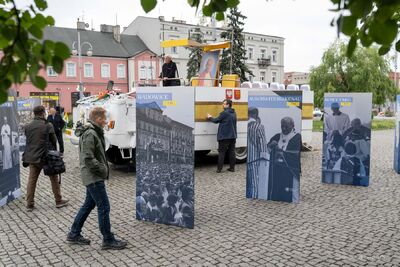 Otwarcie wystawy „Gaude Mater Polonia. Jan Paweł II w Ojczyźnie. 2–10 czerwca 1979” w Częstochowie – 4 czerwca 2024. Fot. Marcin Jurkiewicz (IPN)