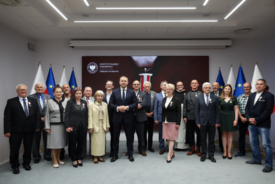 Uroczystość wręczenia Krzyży Wolności i Solidarności oraz medali Reipublicae Memoriae Meritum – Kraków, 7 czerwca 2024. Fot. Mikołaj Bujak (IPN)