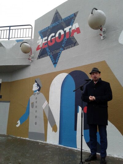 Mural poświęcony Radzie Pomocy Żydom „Żegota”. Fot. Piotr Sieczkowski/IPN