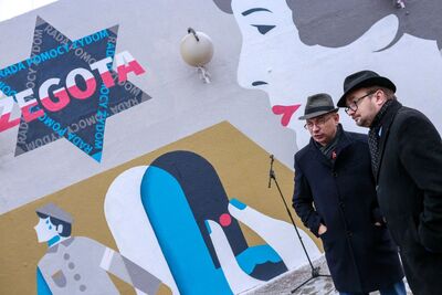 Mural poświęcony Radzie Pomocy Żydom „Żegota”. Fot. Sławomir Kasper (IPN)