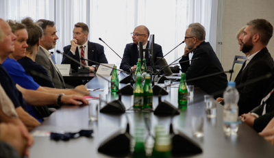 Ogólnopolska konferencja w ramach obchodów 40-lecia Obrony Krzyża w Zespole Szkół Rolniczych w Miętnem – Warszawa, 20 czerwca 2024. Fot. Konrad Starczewski (IPN)