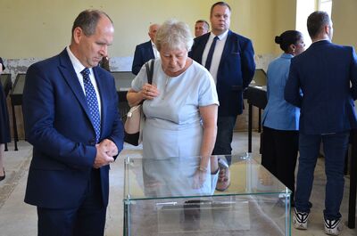 Uroczystość pamięci więźniarek karnej kompanii kobiet KL Auschwitz – Bor/Budy. Fot. Janusz Ślęzak (IPN)