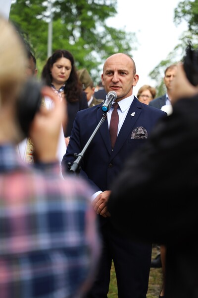 Trzeci dzień obchodów 80. rocznicy operacji „Ostra Brama” w Kalwarii Wileńskiej i Kolonii Wileńskiej – 8 lipca 2024. Na zdj. dyrektor białostockiego Oddziału IPN dr Marek Jedynak. Fot. Paula Prudziłowicz (IPN)