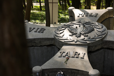 Złożenie kwiatów na Cmentarzu Żołnierzy Wojska Polskiego na Westerplatte – Gdańsk, 18 lipca 2024. Fot. Mikołaj Bujak (IPN)