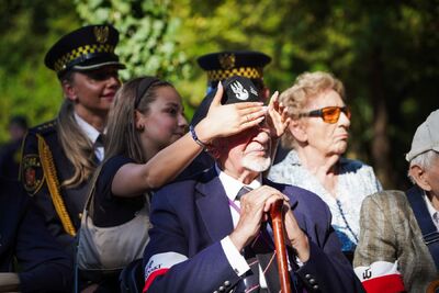Uroczystości pod pomnikiem Gloria Victis na Cmentarzu Wojskowym na stołecznych Powązkach –1 sierpnia 2024. Fot. Mateusz Niegowski (IPN)