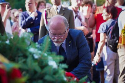 Uroczystości pod pomnikiem Gloria Victis na Cmentarzu Wojskowym na stołecznych Powązkach. Na zdj. Adam Siwek, dyrektor Biura Upamiętniania Walk i Męczeństwa IPN –1 sierpnia 2024. Fot. Mateusz Niegowski (IPN)