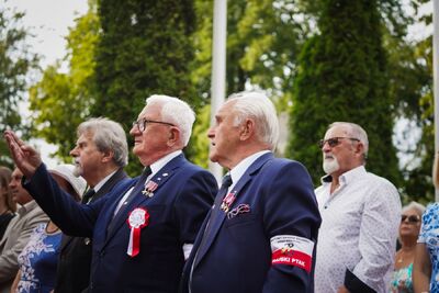 Oddaliśmy hołd poległym Bohaterom walk z 1920 roku – Radzymin, 15 sierpnia 2024. Fot. Mateusz Niegowski (IPN)