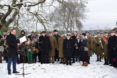 Obchody 150 rocznicy urodzin Marszałka Piłsudskiego w Zułowie, miejscu urodzin Marszałka