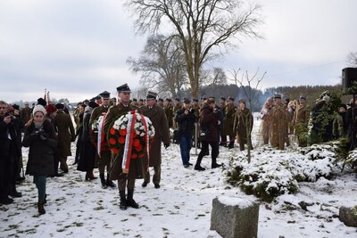Obchody 150 rocznicy urodzin Marszałka Piłsudskiego w Zułowie, miejscu urodzin Marszałka